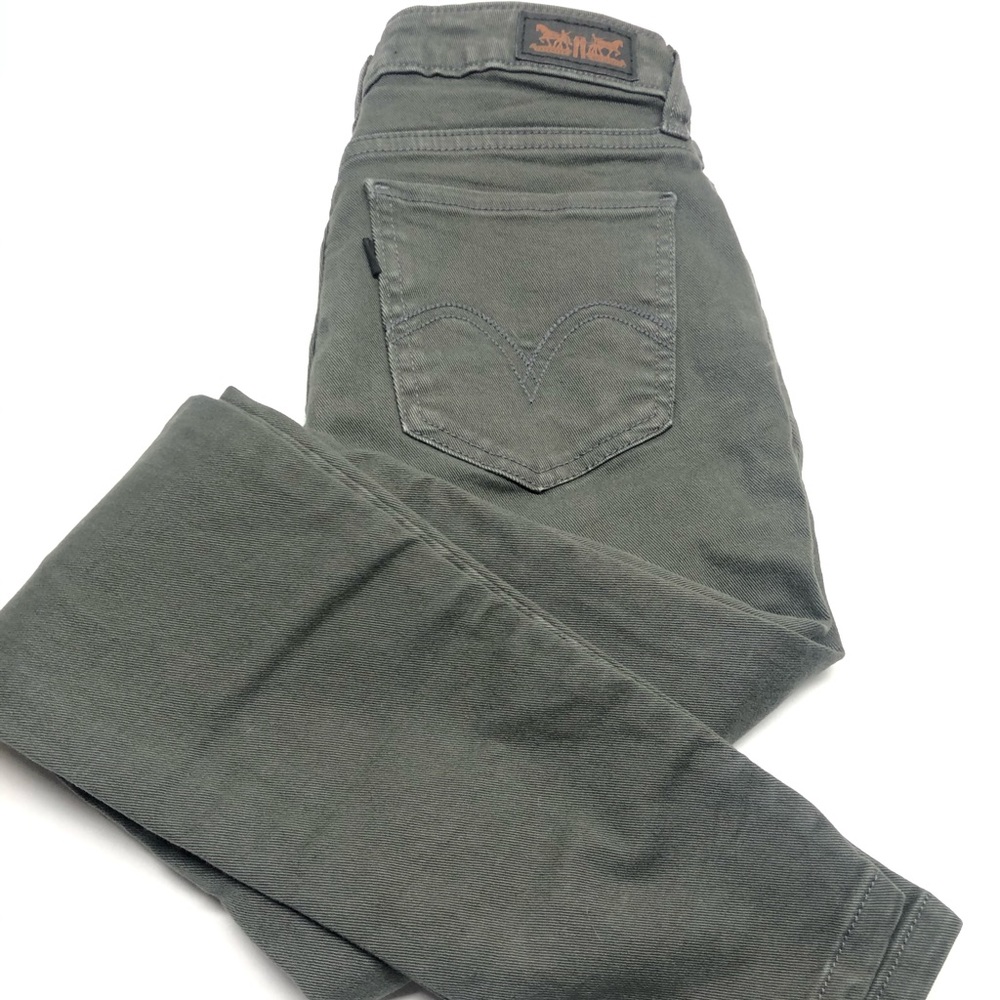 Levi’s Women’s  535 Legging Jeans